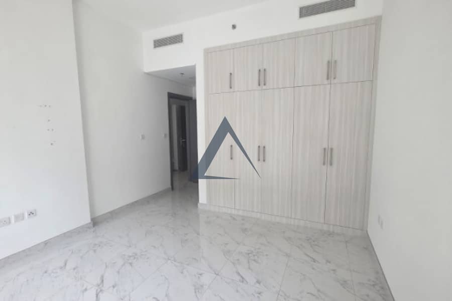 6 Property Image