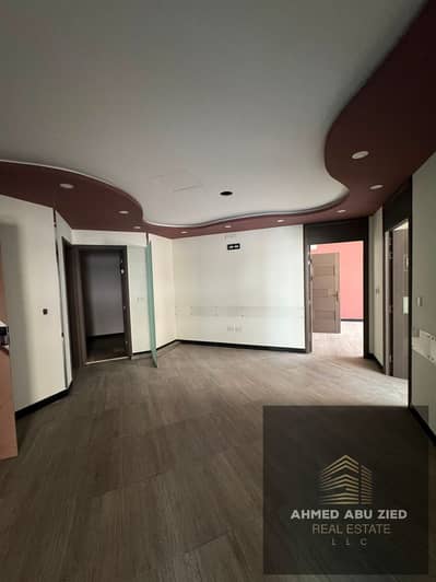 Floor for Rent in Al Majaz, Sharjah - WhatsApp Image 2026-08-03 at 5.16. 06 PM (2). jpeg Floor for Rent in Al Majaz, Sharjah - WhatsApp Image 2026-08-03 at 5.16. 06 PM (2). jpeg