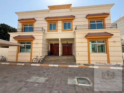 4 habitaciones Villa para en Alquiler en Khalifa City, Abu Dhabi - WhatsApp Image 2026-04-20 at 9.29. 35 PM. jpeg 4 habitaciones Villa para en Alquiler en Khalifa City, Abu Dhabi - WhatsApp Image 2026-04-20 at 9.29. 35 PM. jpeg