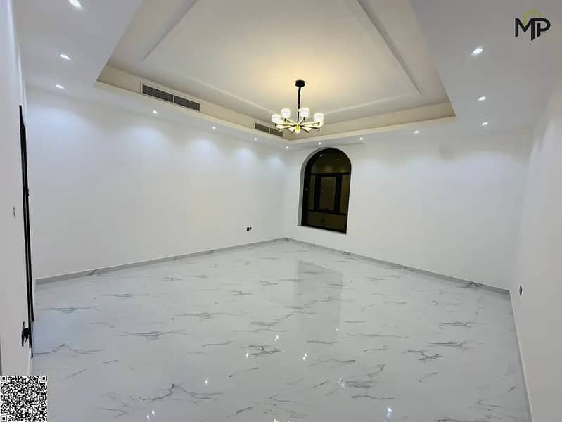 7 802024928-1066x800. webp