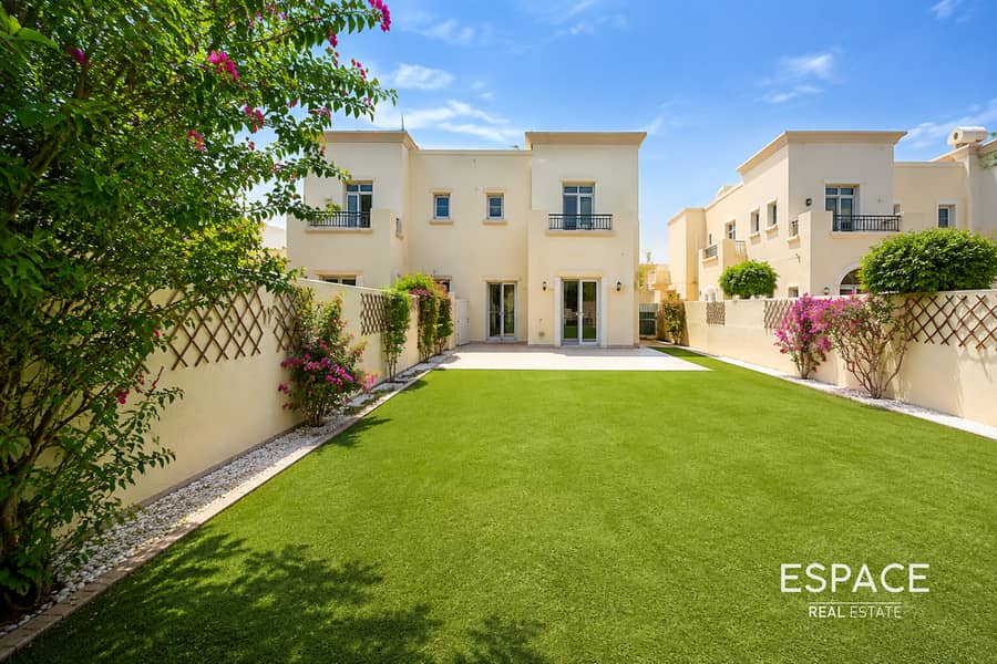 Villa a The Lakes,Ghadeer,Ghadeer 1, 3 camere da letto, 260000 AED - 15697220 Villa a The Lakes,Ghadeer,Ghadeer 1, 3 camere da letto, 260000 AED - 15697220