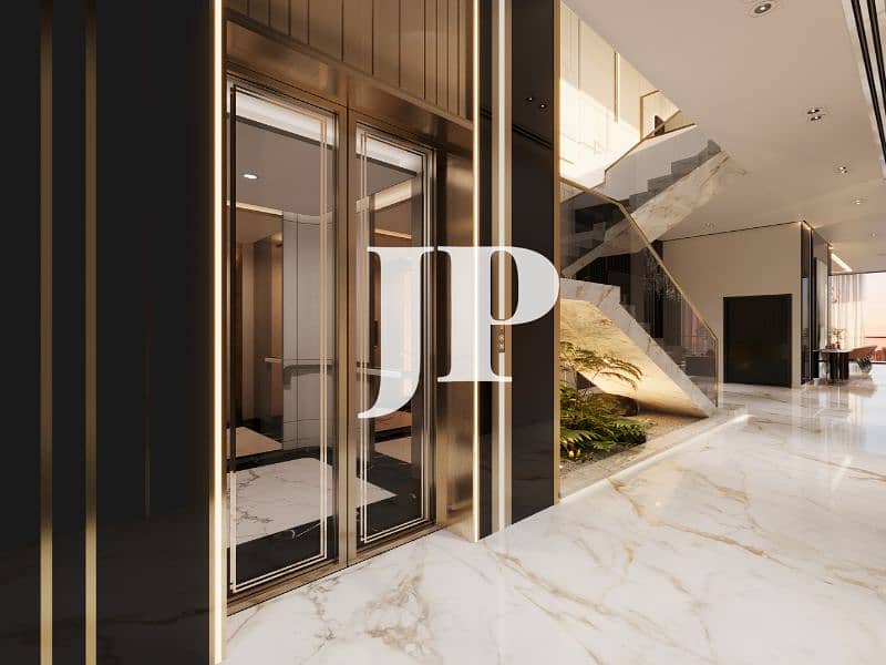 11 Bayz 102 Penthouse Lift_F. jpg