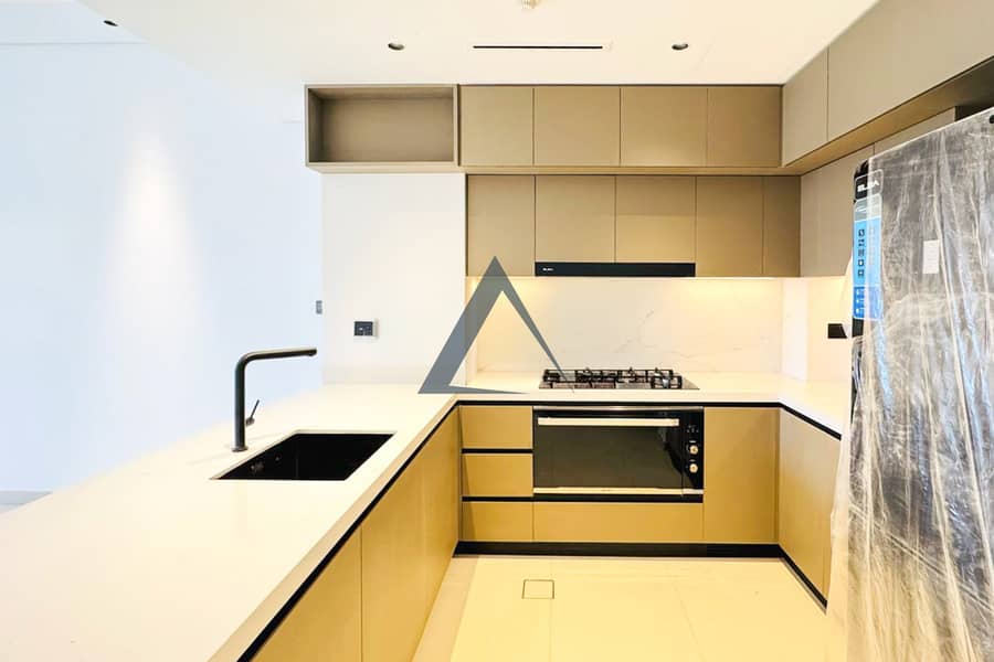 6 Property Image