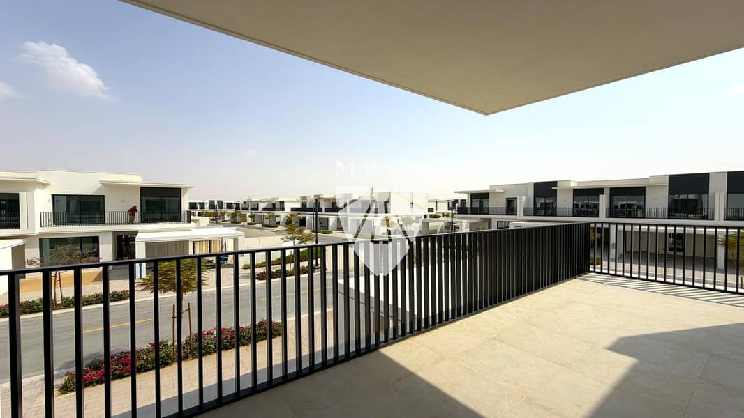 9 Image 9