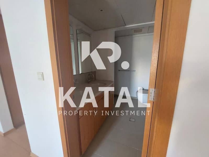 9 Al Raha Gardens, Hemaim Community, Villa for Sale 005. jpeg