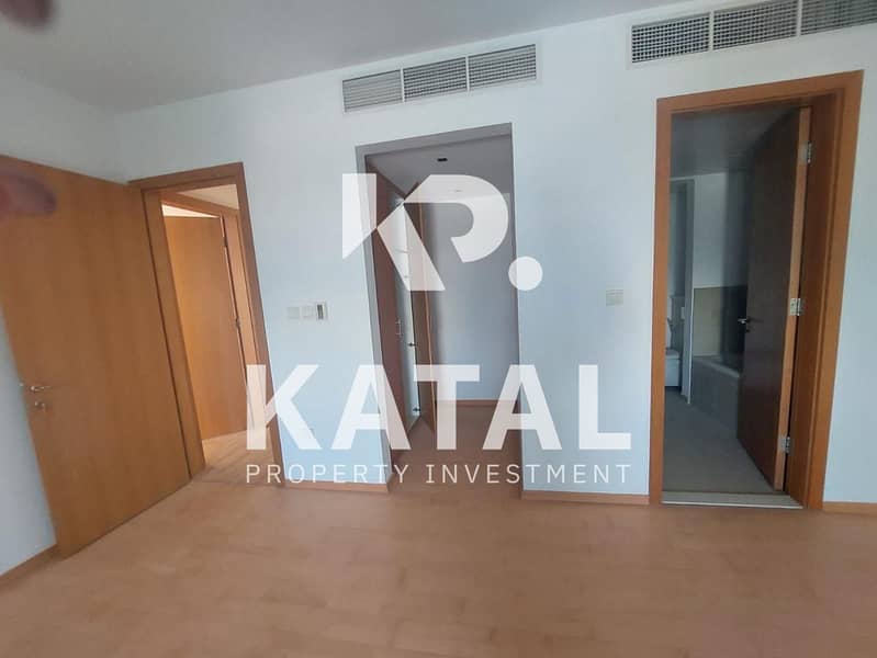 10 Al Raha Gardens, Hemaim Community, Villa for Sale 006. jpeg