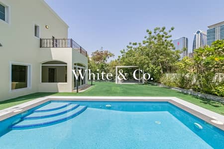 5 Bedroom Villa for Rent in The Meadows, Dubai - Fully Renovated | Extended | Private Pool