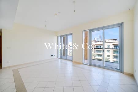 2 Bedroom Apartment for Rent in The Views, Dubai - Spacious | Cozy | Water View | Great Price