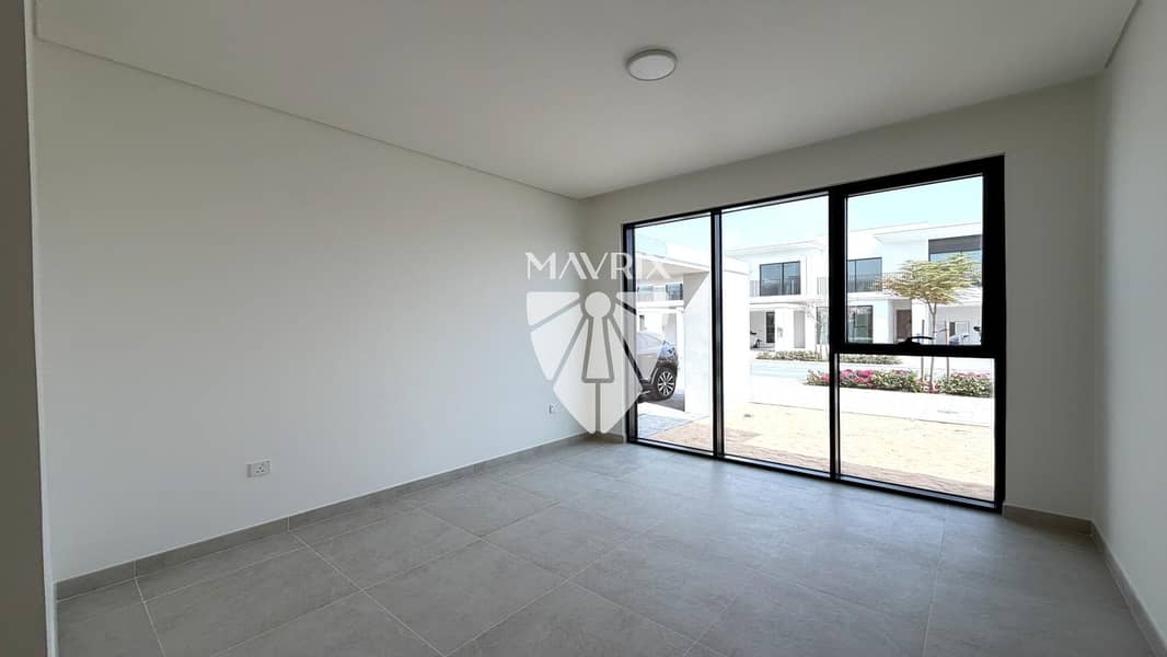 8 Image 8