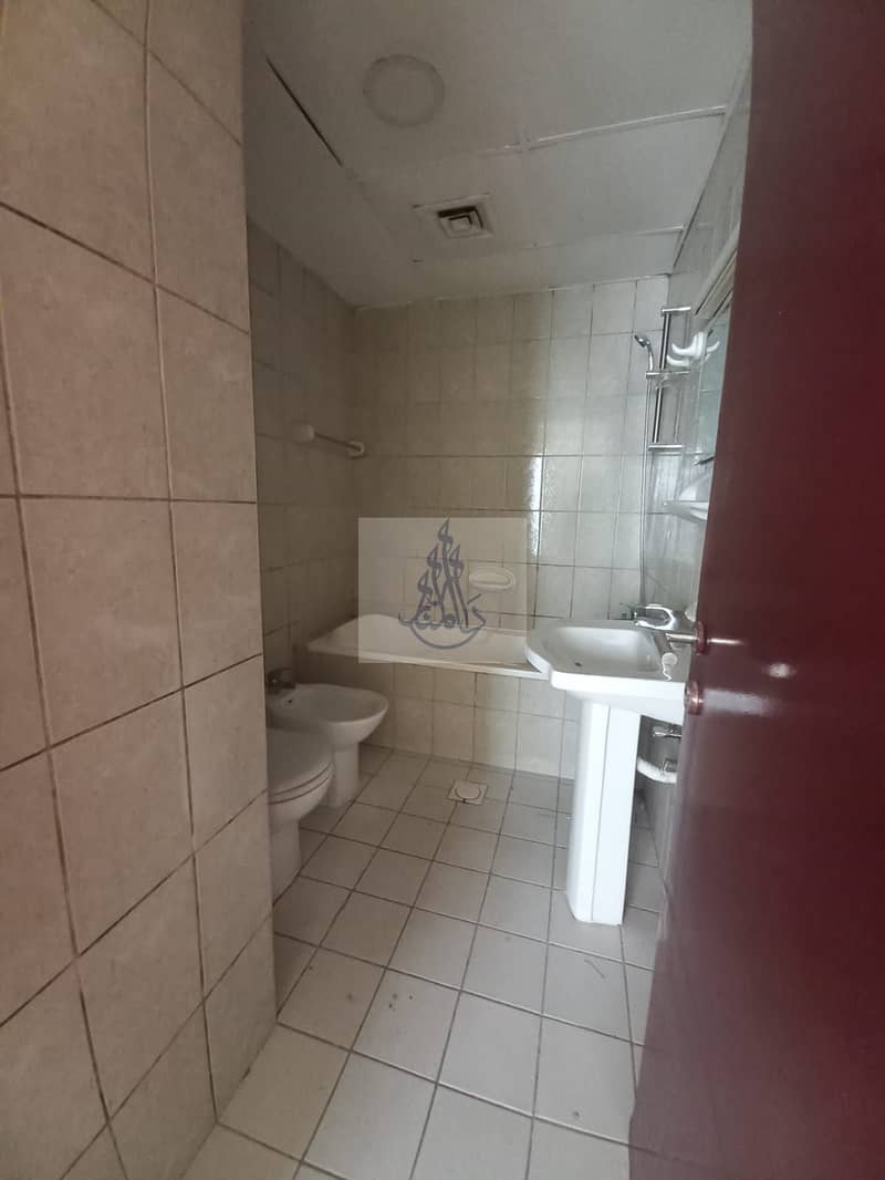 9 d873d7d8-1ac6-4b66-9f9b-d1da99a68426. jpg