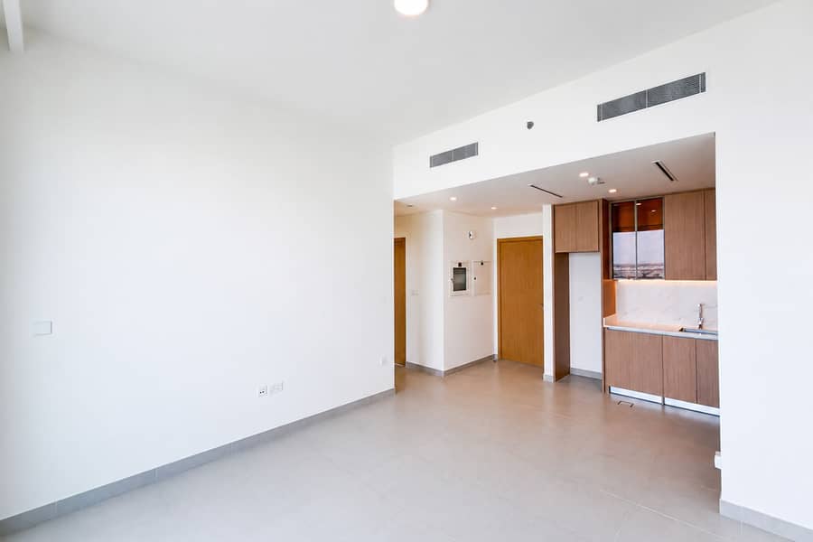 Community View | High Floor | White Goods Community View | High Floor | White Goods