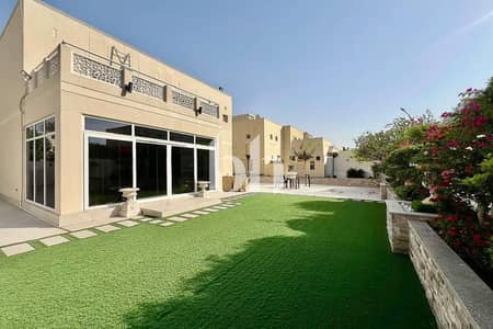 4 Schlafzimmer Villa zum zur Miete in The Meadows, Dubai - images image img 4 Schlafzimmer Villa zum zur Miete in The Meadows, Dubai - images image img