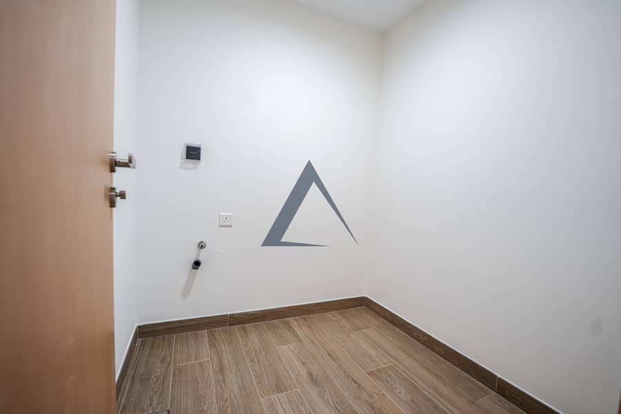 10 Property Image