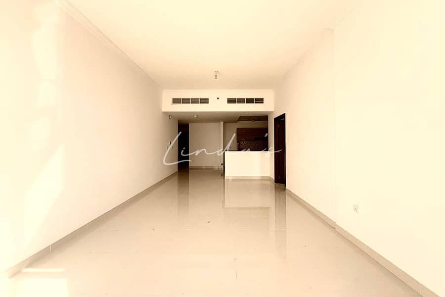 3 images image img