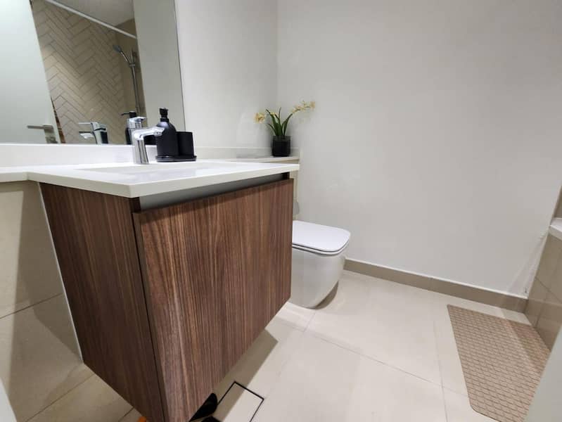 13 528bd638-d7d6-4568-bfdf-520be8c60889. jpg