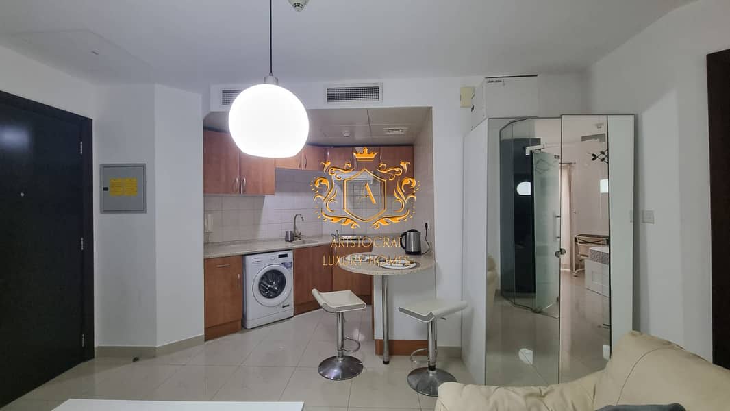 7 Kitchen 06. jpg