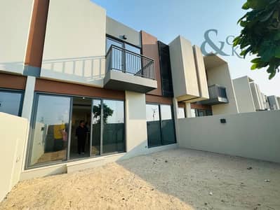 Townhouse de 3 chambres à à louer à Cherrywoods, Dubai - db77acf2-acaa-42b8-906a-9ee0a3c644a6. JPG Townhouse de 3 chambres à à louer à Cherrywoods, Dubai - db77acf2-acaa-42b8-906a-9ee0a3c644a6. JPG