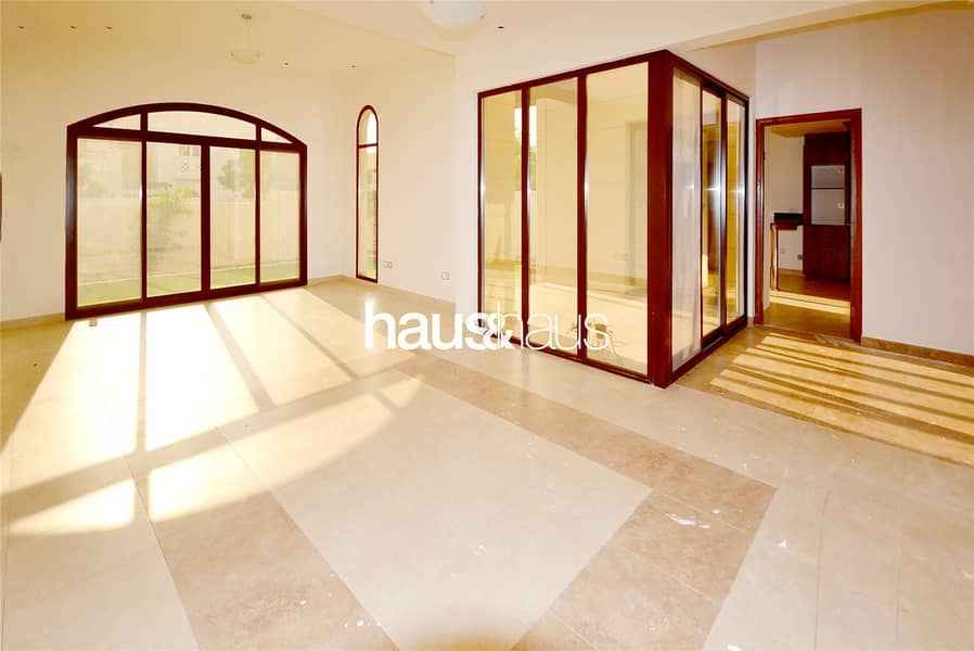 Available April | Great Location | Multiple Cheque Available April | Great Location | Multiple Cheque
