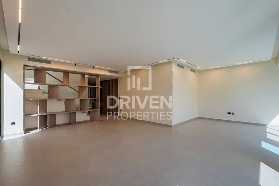 Single Row | Tenanted | Spacious with Maids Room Single Row | Tenanted | Spacious with Maids Room