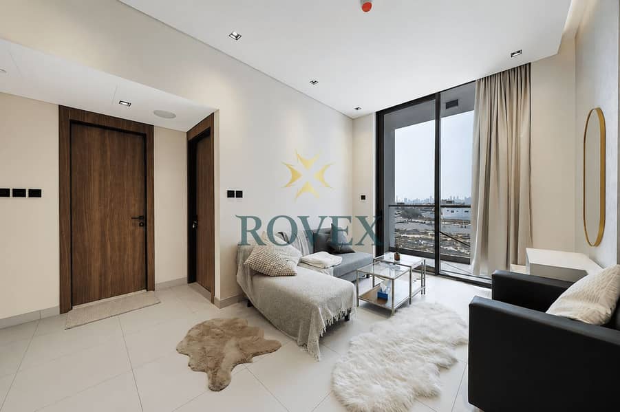 Modern 1BR | Green Community | Balcony Modern 1BR | Green Community | Balcony