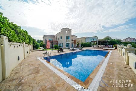 Immaculate | 6 Bedrooms | Golf Course View Immaculate | 6 Bedrooms | Golf Course View