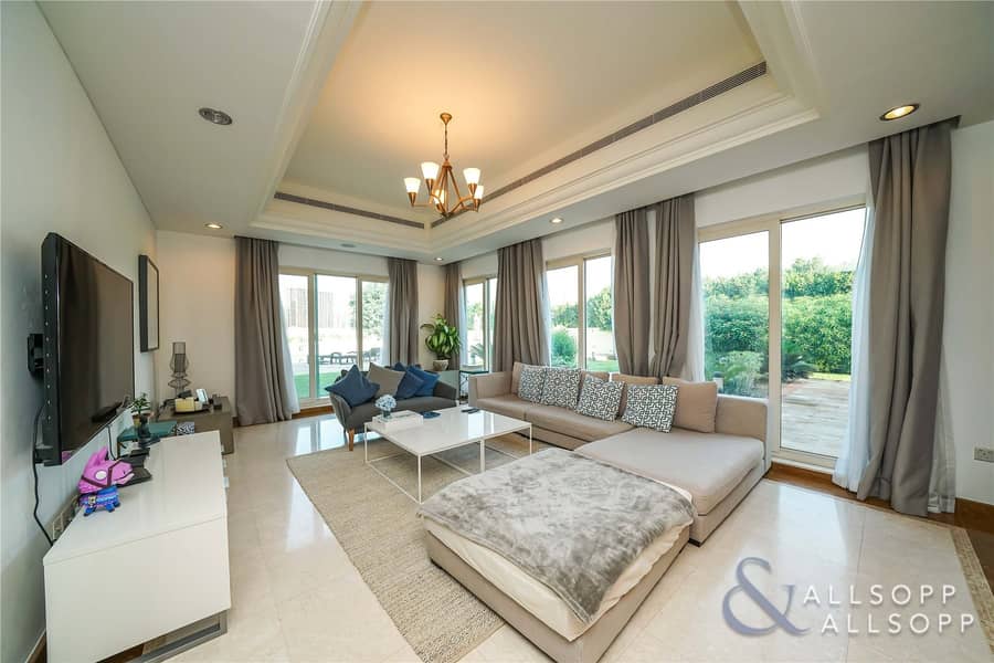 7 Immaculate | 6 Bedrooms | Golf Course View