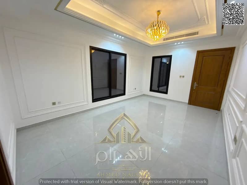 10 855003482-1066x800. webp