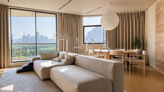 3 Slaapkamers Appartement te Koop in The Views, Dubai - Светлая гостиная с видом на Дубай. png