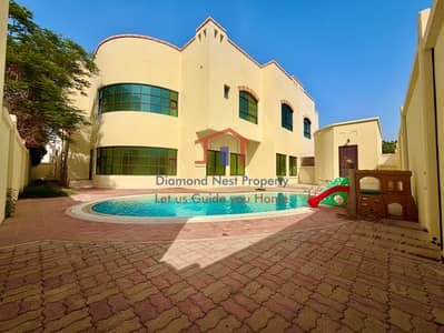 6 Bedroom Villa for Rent in Al Khalidiyah, Abu Dhabi - Main. jpg 6 Bedroom Villa for Rent in Al Khalidiyah, Abu Dhabi - Main. jpg