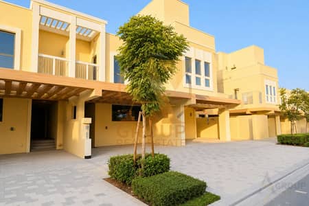 Townhouse de 4 chambres à à louer à DAMAC Lagoons, Dubai - Maison de ville à DAMAC Lagoons，Malta, 4 chambres, 150000 AED - 16068937