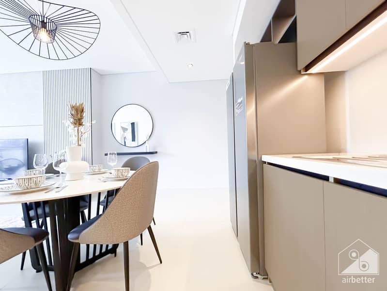 6 Crown Tower - 3501- Kitchen-5. jpg