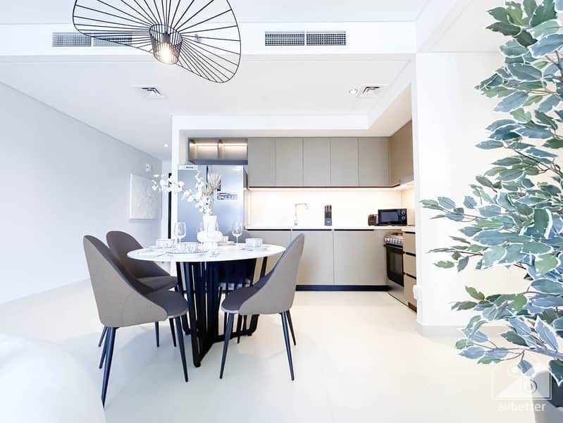 7 Crown Tower - 3501- Kitchen-6. jpg