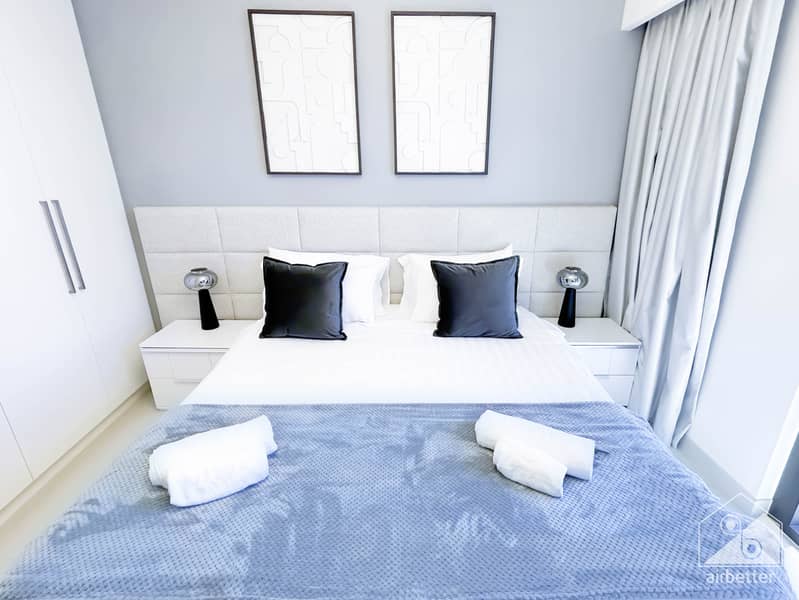 26 Crown Tower - 3501- Room1-7. jpg