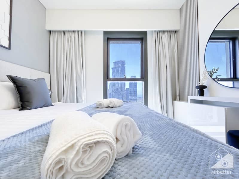 28 Crown Tower - 3501- Room1-10. jpg