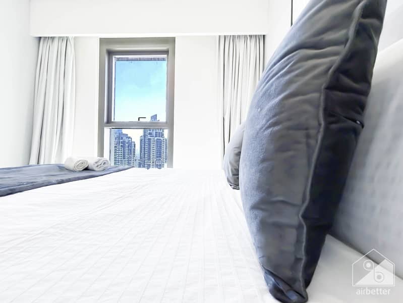 37 Crown Tower - 3501- Room2-3. jpg