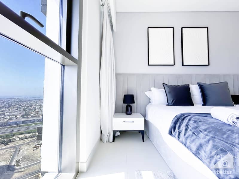 53 Crown Tower - 3501- Room2-5. jpg