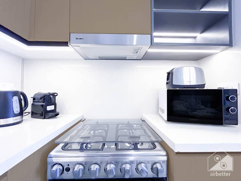 10 Burj Crown - 2601 -Kitchen-6. jpg