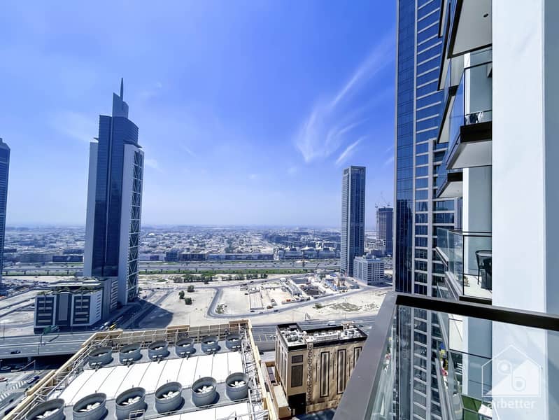 25 Burj Crown - 2601 -Living-17. jpg