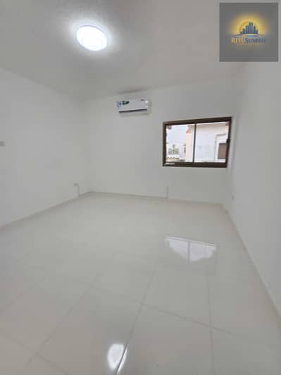 Estudio para en Alquiler en Al Manaseer, Abu Dhabi - 1000109933. jpg Estudio para en Alquiler en Al Manaseer, Abu Dhabi - 1000109933. jpg