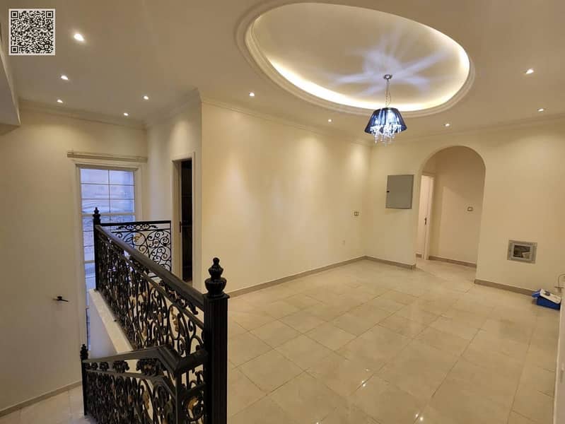 16 1e895d4a-78cf-4508-8629-b16cf1397a30. jpg