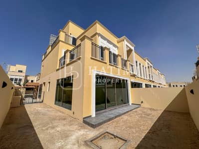 تاون هاوس 5 غرف نوم للايجار في داماك لاجونز، دبي - B82F206E-7CBF-4892-A082-5B9F79B86512. jpg تاون هاوس 5 غرف نوم للايجار في داماك لاجونز، دبي - B82F206E-7CBF-4892-A082-5B9F79B86512. jpg