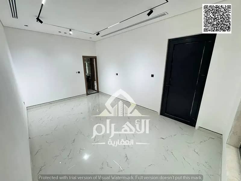 7 854836462-1066x800. webp