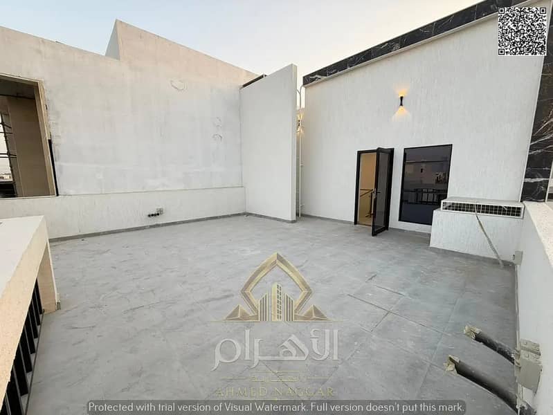 15 855003432-1066x800. webp