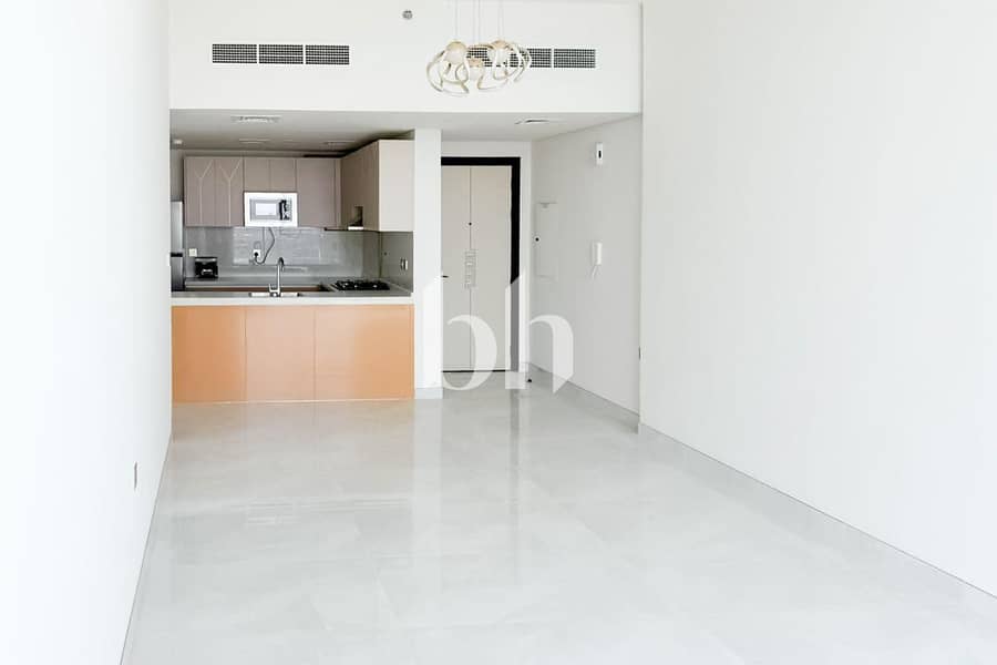 8 images image img
