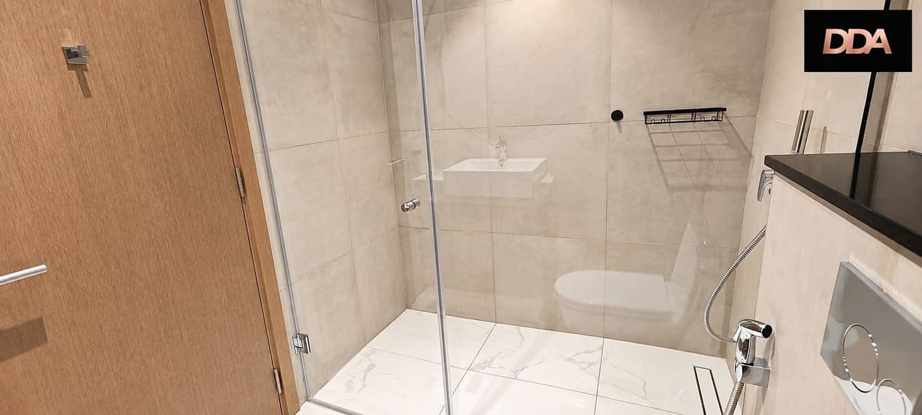 9 azizi-greenfield- master bathroom-shower. png