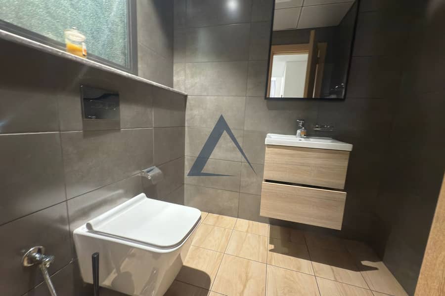 11 Property Image