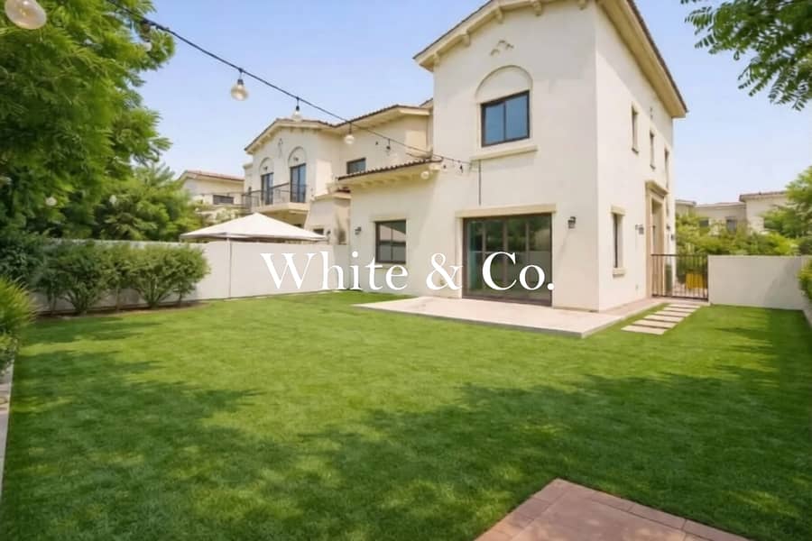 End Unit | Spacious | Exclusive | Premium End Unit | Spacious | Exclusive | Premium