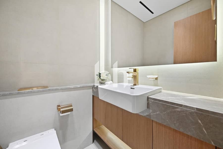 8 images image img