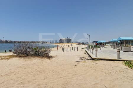 4 Bedroom Apartment for Sale in Jumeirah, Dubai - BELOW OP | HIGH FLOOR | URGENT SALE 4 Bedroom Apartment for Sale in Jumeirah, Dubai - BELOW OP | HIGH FLOOR | URGENT SALE