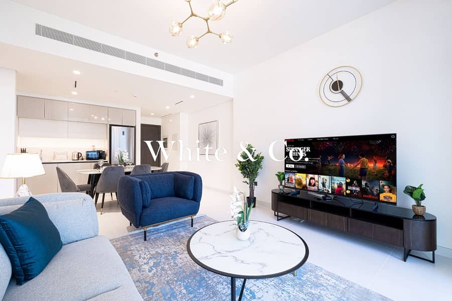 One month free | Sea Views | Vacant Now One month free | Sea Views | Vacant Now